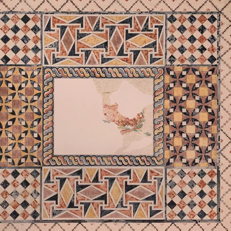 Floor of Room B